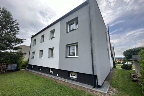 0FB46903-F3BE-4ECC-95AC-307C551DB07F